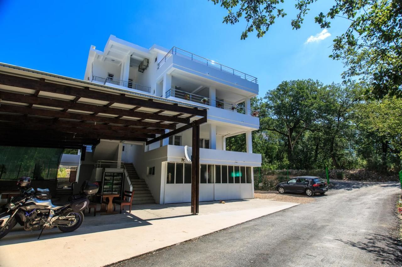 Гостевой дом Guesthouse Gulić Сутоморе-4