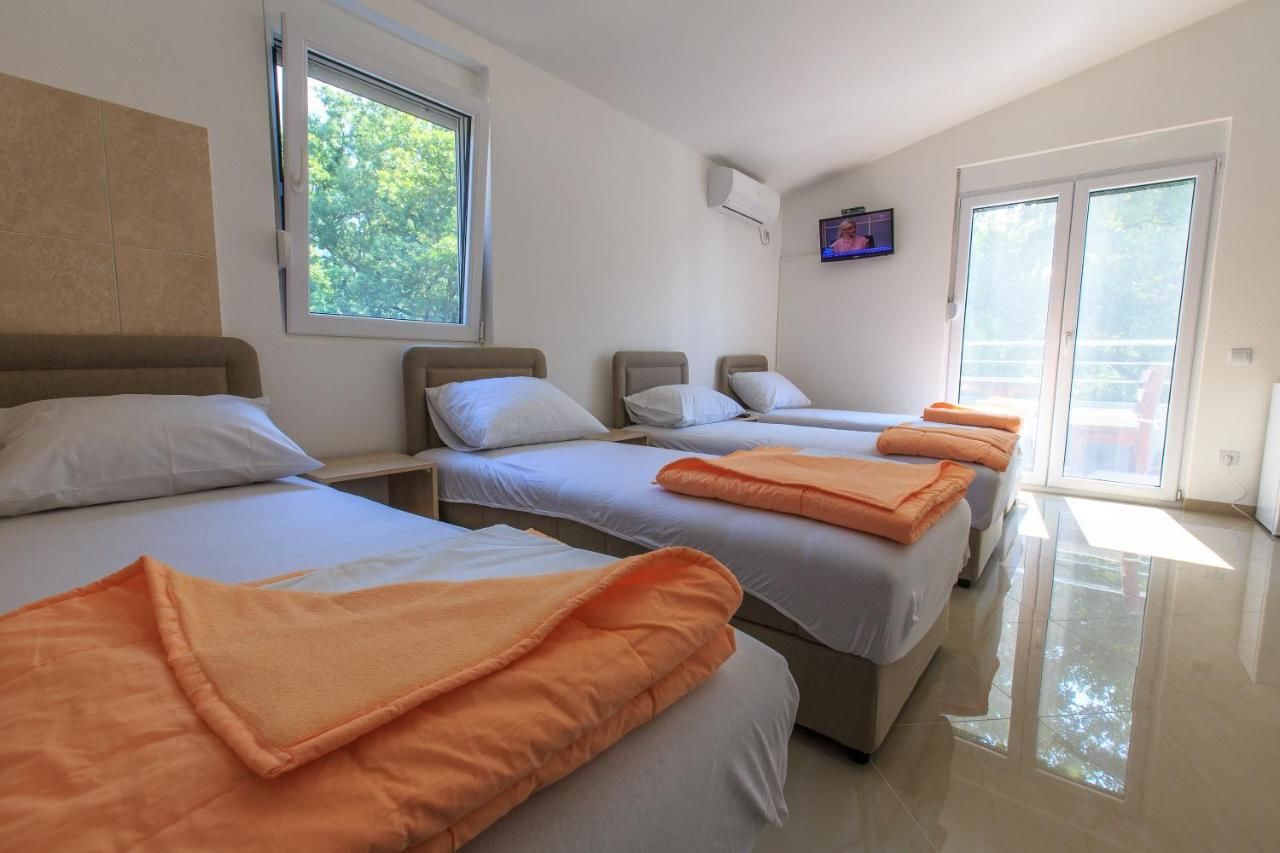 Гостевой дом Guesthouse Gulić Сутоморе-24