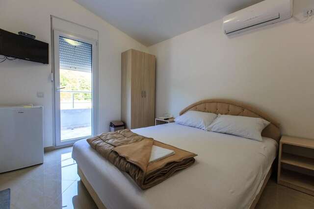 Гостевой дом Guesthouse Gulić Сутоморе-13