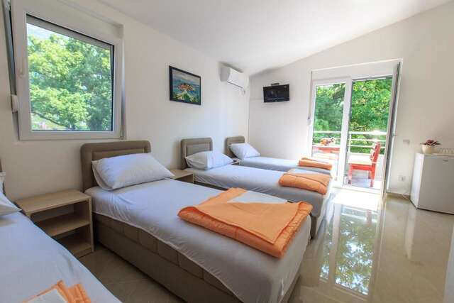 Гостевой дом Guesthouse Gulić Сутоморе-15