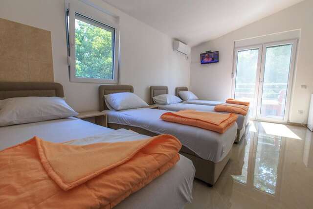 Гостевой дом Guesthouse Gulić Сутоморе-23