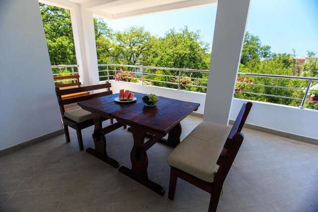 Гостевой дом Guesthouse Gulić Сутоморе-9